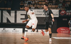 marie larsonnier laval futsal